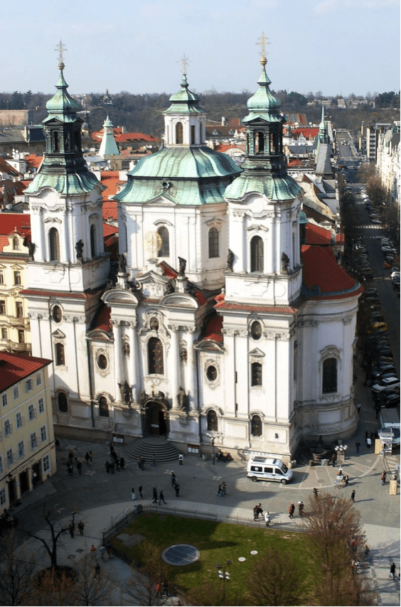 San Nicolas, barroco en la ciudad vieja de Praga
