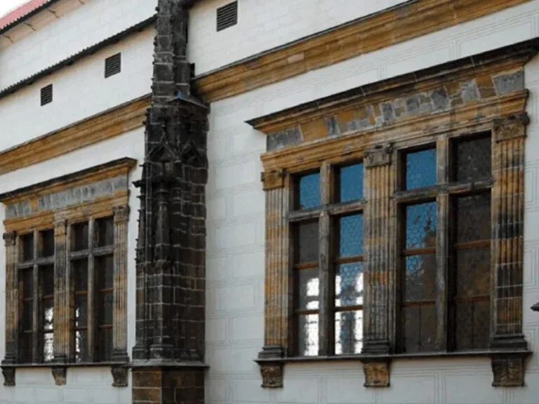 Fachada-Palacio-Real